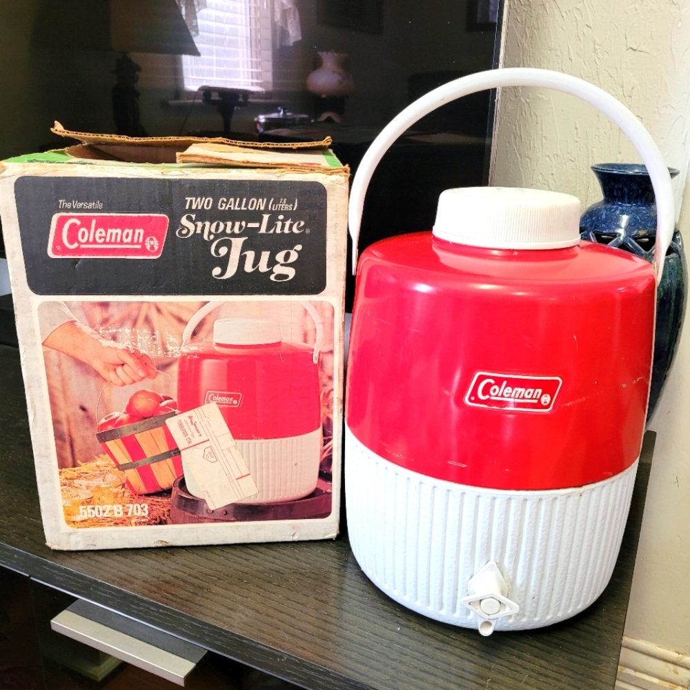 Vintage 2 gallon Coleman Snow Lite Jug